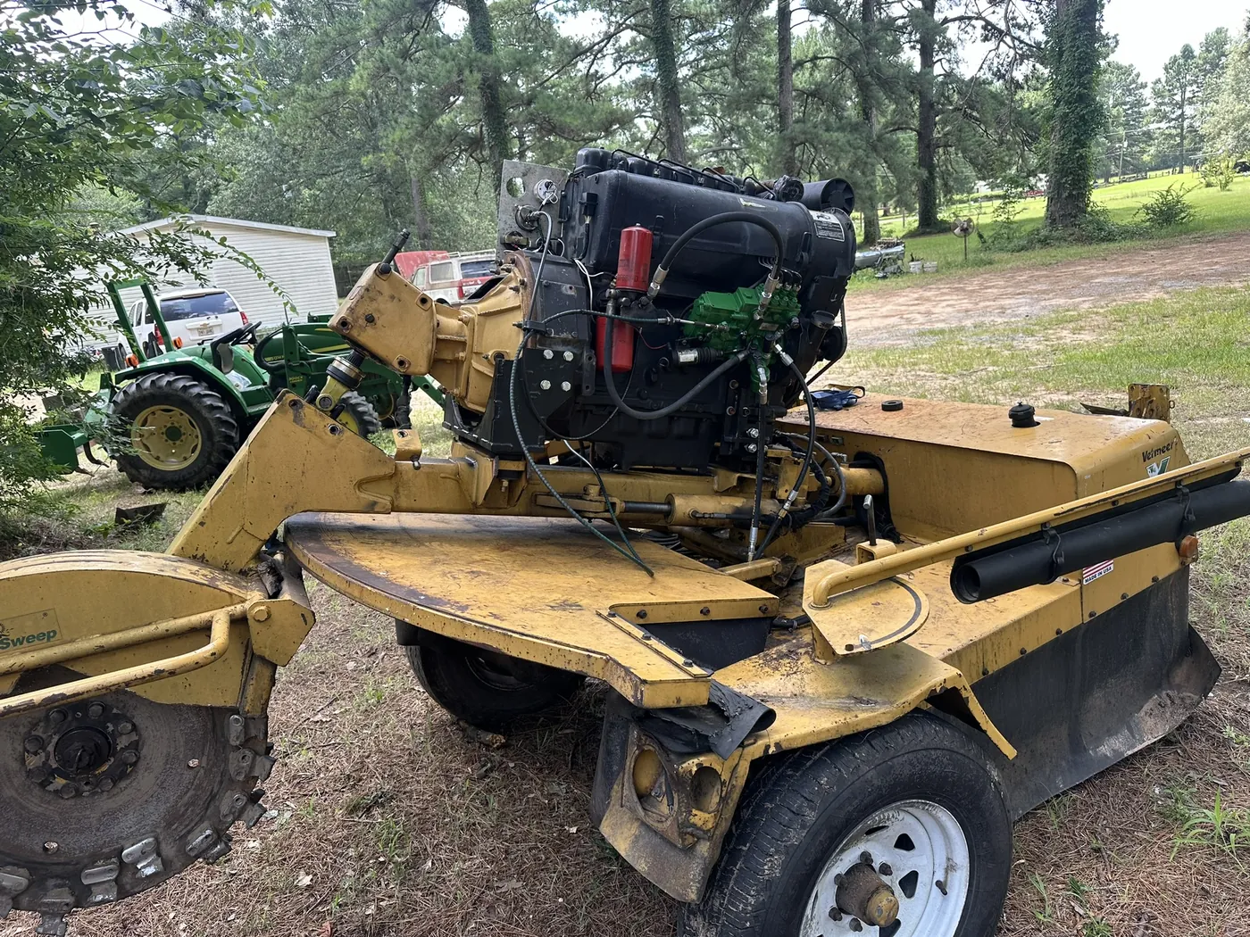 The Deutz 914 installed on the grinder